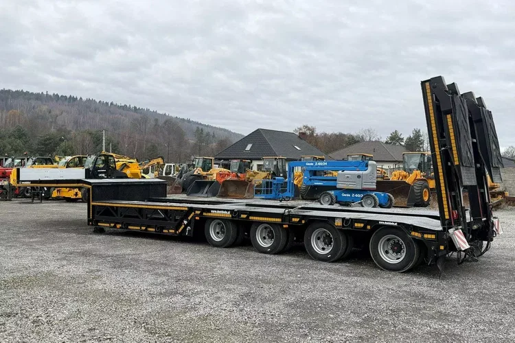 BODEX 4 osiowa NN4J Niskopodwoziówka Niskopodwozie zdjęcie 48