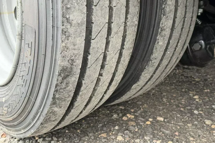 BODEX 4 osiowa NN4J Niskopodwoziówka Niskopodwozie zdjęcie 54