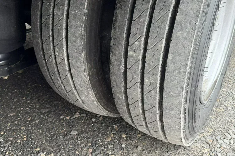 BODEX 4 osiowa NN4J Niskopodwoziówka Niskopodwozie zdjęcie 55