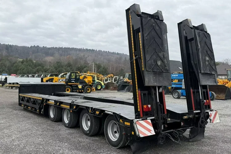 BODEX 4 osiowa NN4J Niskopodwoziówka Niskopodwozie zdjęcie 59