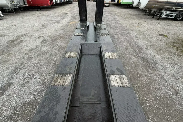 BODEX 4 osiowa NN4J Niskopodwoziówka Niskopodwozie zdjęcie 35