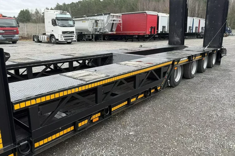 BODEX 4 osiowa NN4J Niskopodwoziówka Niskopodwozie zdjęcie 40