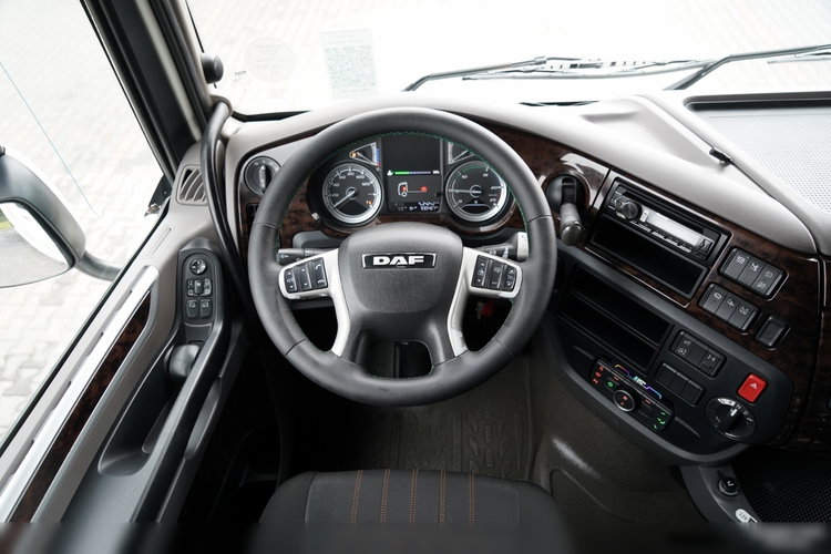 DAF XF 480 / SUPER SPACE CAB / KLIMA POSTOJOWA / zdjęcie 29