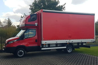 Iveco Daily 50C18 V DAILY 12EP PLANDEKA FIRANKA 5.11x2.46x2.35 SPANIE DMC 3500KG SKRZYNIA