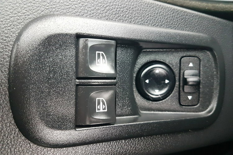 Renault Master 8EP CHŁODNIA MROŹNIA 4.22x2.10x2.01 IZOTERMA AGREGAT THERMO KING V-500 zdjęcie 10