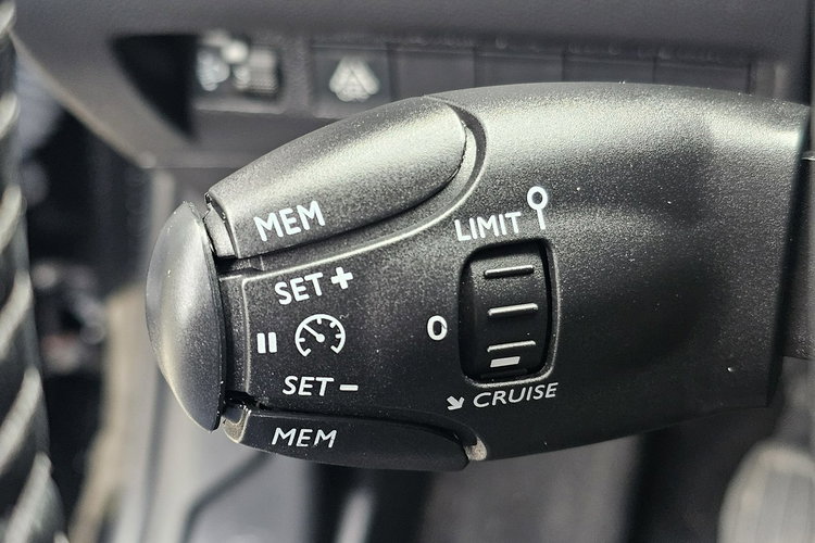 Peugeot 208 Serwis, skóra, kamera 360, grzane fotele, asystent pasa ruchu, zdjęcie 34