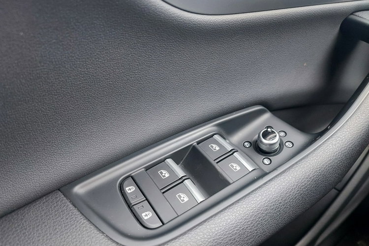 Audi Q7 Krajowy + + S-Line zdjęcie 30