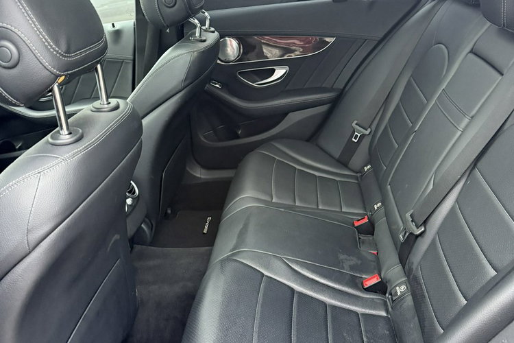 Mercedes C 300 C300 245 KM pakiet amg Panorama stan BDB Gwarancja zdjęcie 20