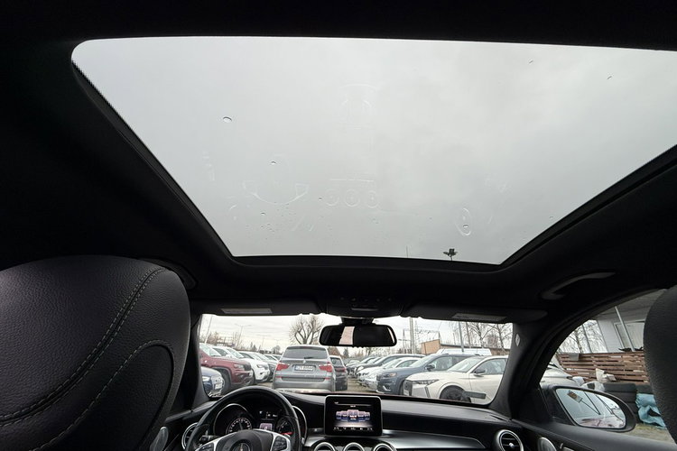 Mercedes C 300 C300 245 KM pakiet amg Panorama stan BDB Gwarancja zdjęcie 21