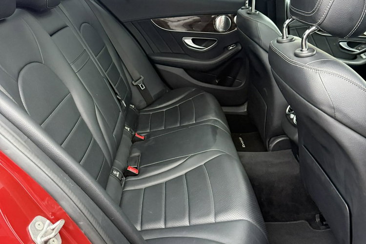 Mercedes C 300 C300 245 KM pakiet amg Panorama stan BDB Gwarancja zdjęcie 8