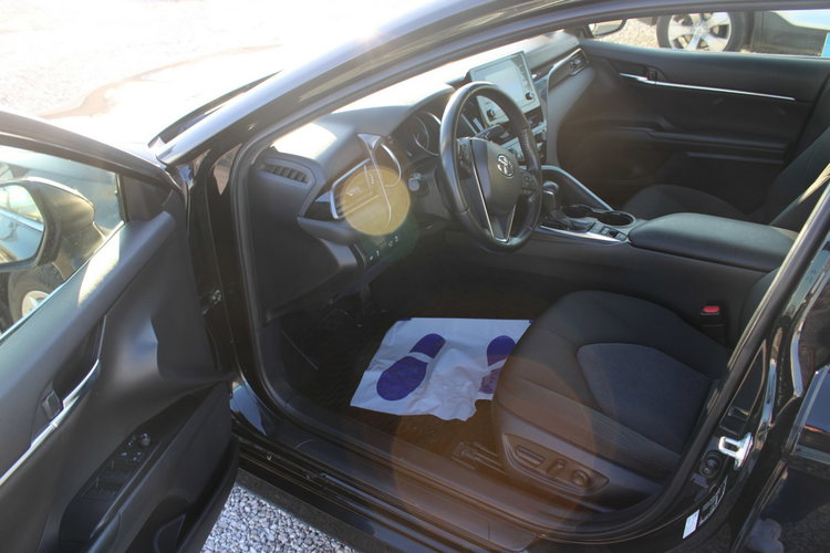 Toyota Camry 2.5 Hybrid e-CTV Comfort F-vat Kamera netto 73902 PLN Gwarancja zdjęcie 13