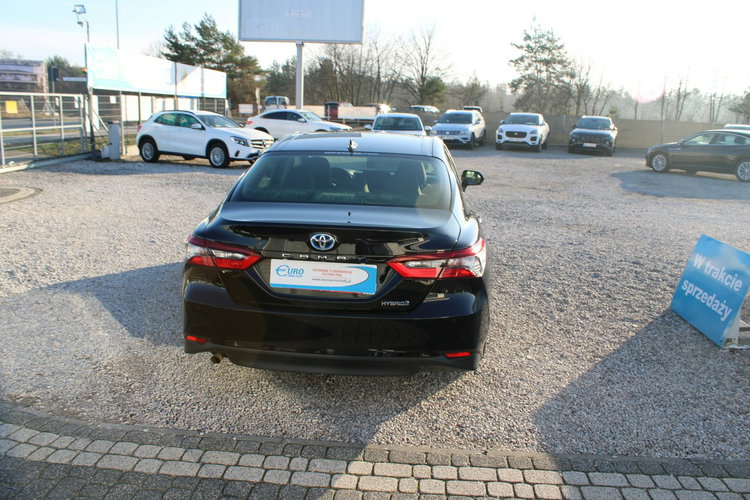 Toyota Camry 2.5 Hybrid e-CTV Comfort F-vat Kamera netto 73902 PLN Gwarancja zdjęcie 6