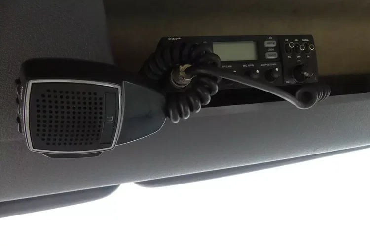 Renault MIDLUM 180 4x4 / WYWROTKA + HDS HIAB SKŁADANY W Z / zdjęcie 21