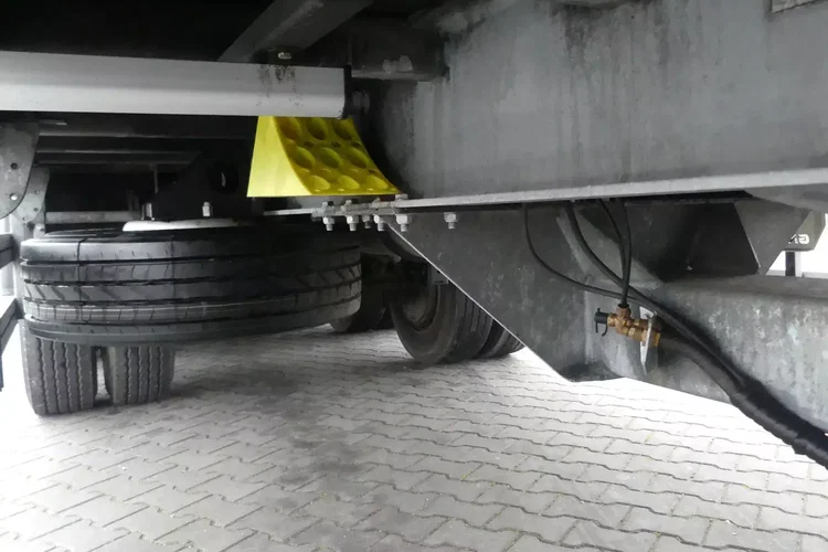 MAN TGX 26.460 / ZESTAW PRZEJAZDOWY / WINDA / KLIMA POSTOJOWA / zdjęcie 16