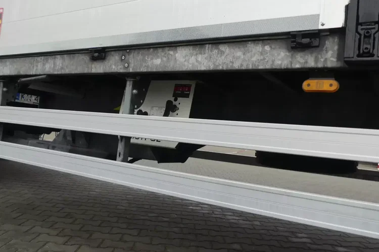 MAN TGX 26.460 / ZESTAW PRZEJAZDOWY / WINDA / KLIMA POSTOJOWA / zdjęcie 20