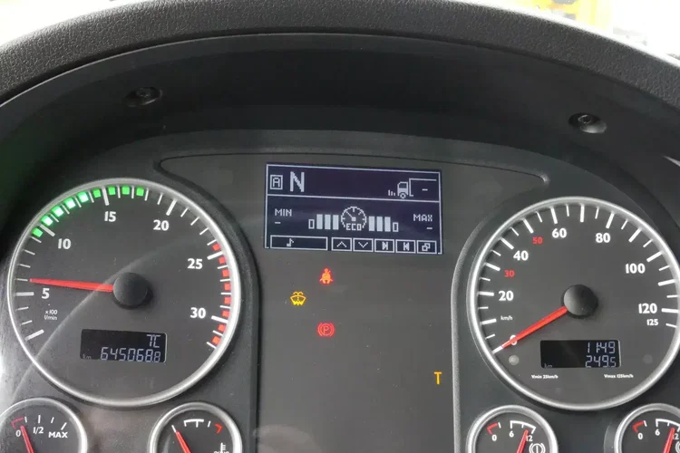 MAN TGX 26.460 / ZESTAW PRZEJAZDOWY / WINDA / KLIMA POSTOJOWA / zdjęcie 35