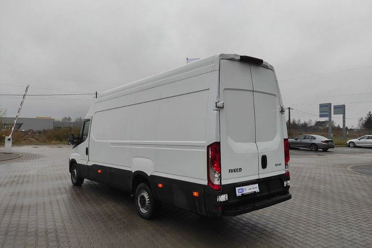 IVECO DAILY 35S15 zdjęcie 4