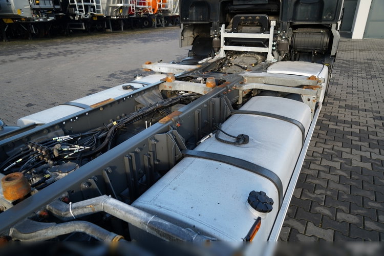 DAF XF 480 / BDF / 6X2 / ZESTAW TANDEM / SSC / KLIMA POSTOJOWA / OŚ PODNOSZONA / WECON zdjęcie 15