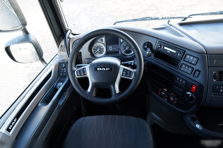 DAF XF 480 / BDF / 6X2 / ZESTAW TANDEM / SSC / KLIMA POSTOJOWA / OŚ PODNOSZONA / WECON zdjęcie 31