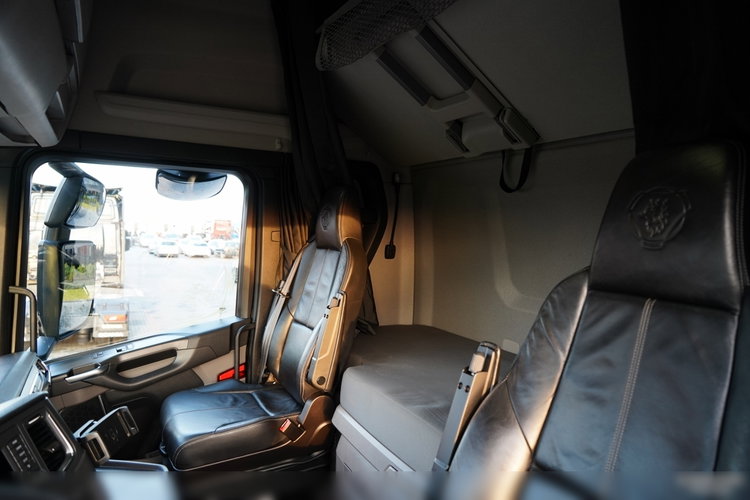 Scania S 500 / RETARDER / KLIMA POSTOJOWA / CAŁA NA PODUSZKACH / ALUFELGI / SKÓRY / zdjęcie 30