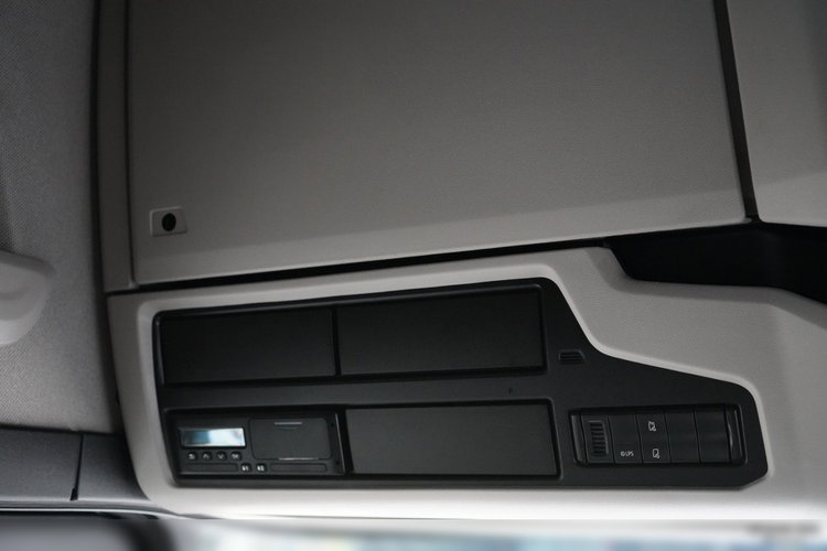 Scania S 500 / RETARDER / KLIMA POSTOJOWA / CAŁA NA PODUSZKACH / ALUFELGI / SKÓRY / zdjęcie 39