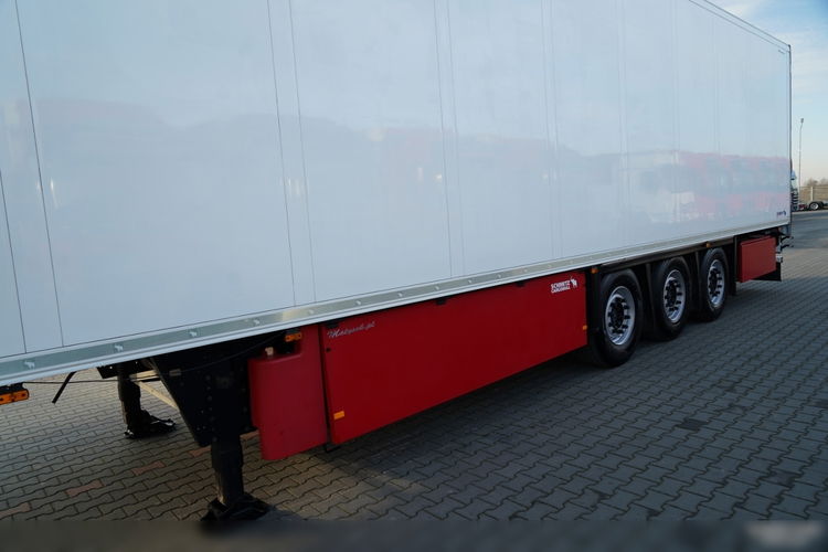 SCHMITZ CARGOBULL / CHŁODNIA / CARRIER VECTOR 1550 / OŚ PODNOSZONA / DOPPELSTOCK / KOSZE NA PALETY   zdjęcie 10