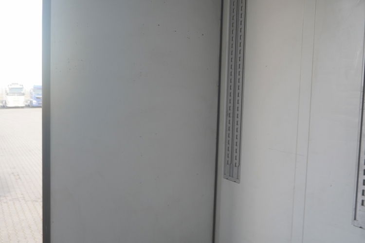 SCHMITZ CARGOBULL / CHŁODNIA / CARRIER VECTOR 1550 / OŚ PODNOSZONA / DOPPELSTOCK / KOSZE NA PALETY   zdjęcie 21