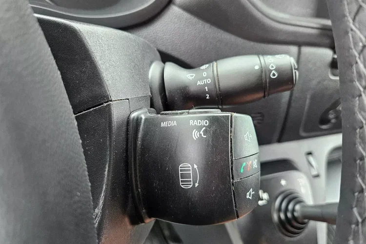 Renault Master L2H2 89999zł Netto Brygadówka 7 osób 2.3 dCi/150KM zdjęcie 19