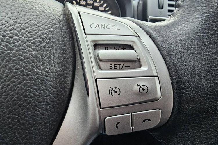 Nissan Pulsar Biała perła, radar , xenon, grzane fotele, ostrzeganie przed wypadkiem zdjęcie 21