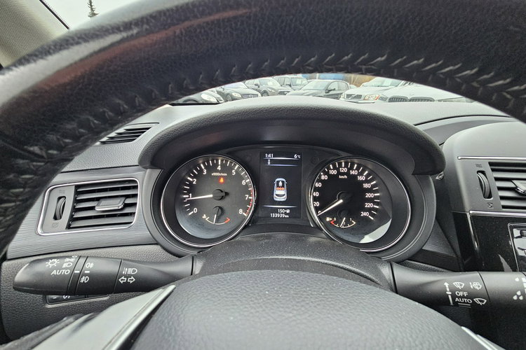 Nissan Pulsar Biała perła, radar , xenon, grzane fotele, ostrzeganie przed wypadkiem zdjęcie 22