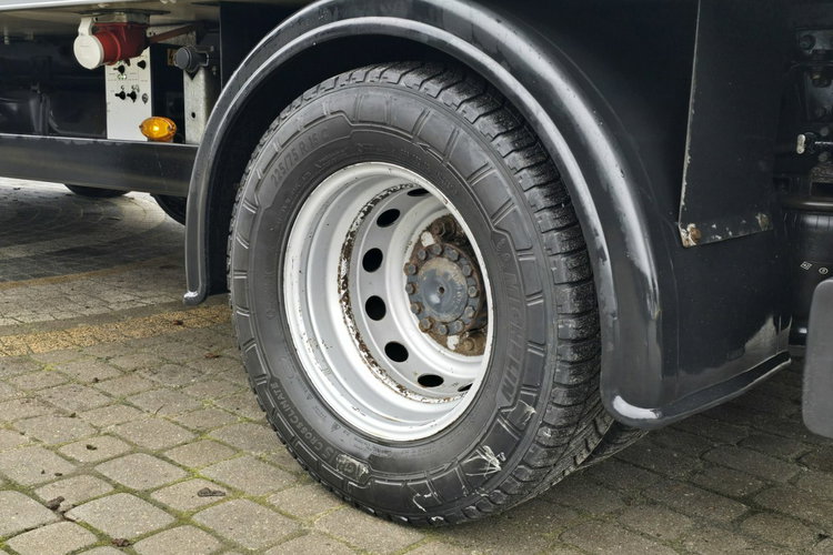 Iveco Daily 65C18 3.0 HI-MATIC / Chłodnia Mroźnia Winda zdjęcie 14