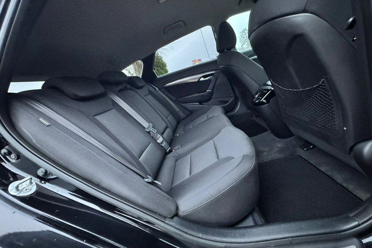 Hyundai i40 Automat Gwarancja BDB stan zdjęcie 24