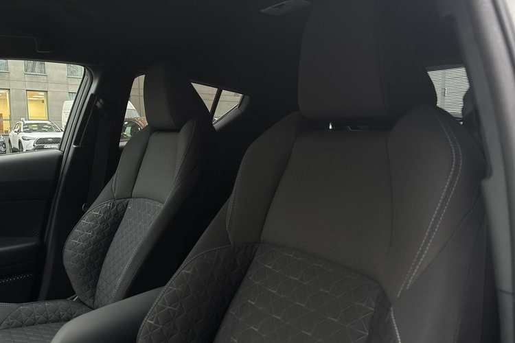 Toyota C-HR 1.8 HSD STYLE, salon Polska, gwarancja zdjęcie 15