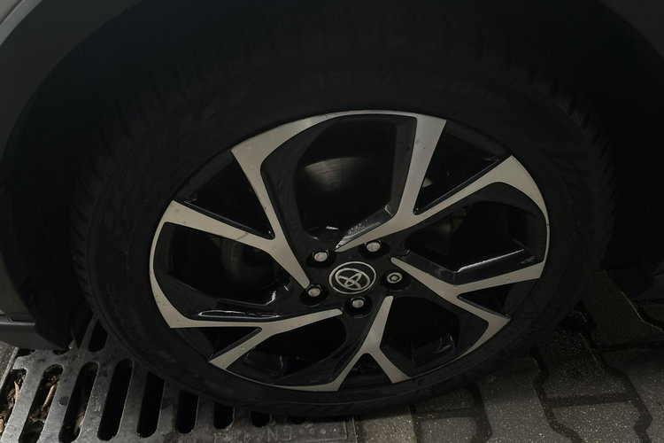 Toyota C-HR 1.8 HSD STYLE, salon Polska, gwarancja zdjęcie 30