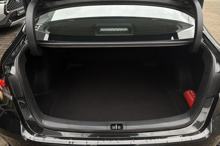 Toyota Corolla 1.8 Hybrid COMFORT TECH, salon Polska, gwarancja, FV23% zdjęcie 11