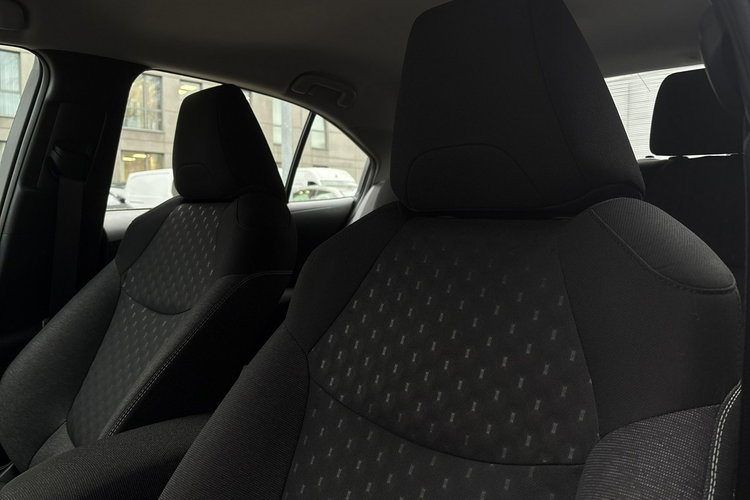 Toyota Corolla 1.8 Hybrid COMFORT TECH, salon Polska, gwarancja, FV23% zdjęcie 17