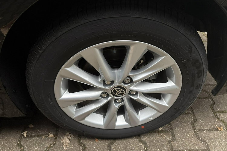 Toyota Corolla 1.8 Hybrid COMFORT TECH, salon Polska, gwarancja, FV23% zdjęcie 31