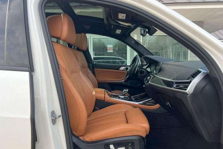BMW X7 4.4 V8 523KM 2022 M Pakiet Panorama Kam 360 Virtual Wentyle zdjęcie 4