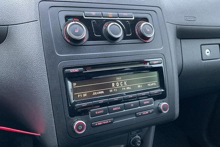 Volkswagen Caddy 2.0 MPI 109 KM 7osobowy MAXI 76 tyś km przebiegu NOWY Gaz/LPG2 zdjęcie 17