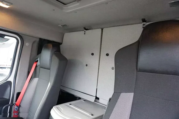 Renault D 16 / 280 / ACC / E 6 / BURTOFIRANKA + WINDA / ŁAD. 8 925 KG / 18 PALET zdjęcie 23