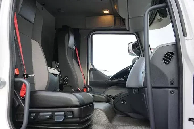 Renault D 16 / 280 / ACC / E 6 / BURTOFIRANKA + WINDA / ŁAD. 8 925 KG / 18 PALET zdjęcie 8