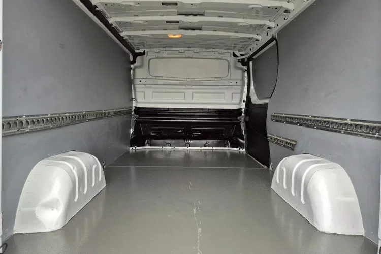 Renault Trafic Long 44999zł NETTO 1.6dCi/125KM zdjęcie 11