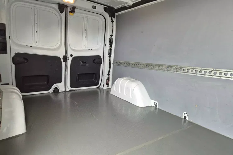 Renault Trafic Long 44999zł NETTO 1.6dCi/125KM zdjęcie 13