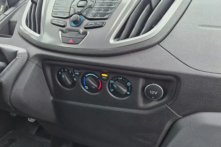 Ford transit L3H2 74999zł NETTO Brygadówka 6 osób 2.0TdCi/170KM zdjęcie 31