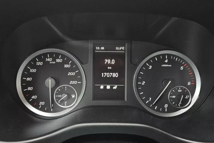 Mercedes vito L2H1 69999zł NETTO 2.2Cdi/163KM zdjęcie 24