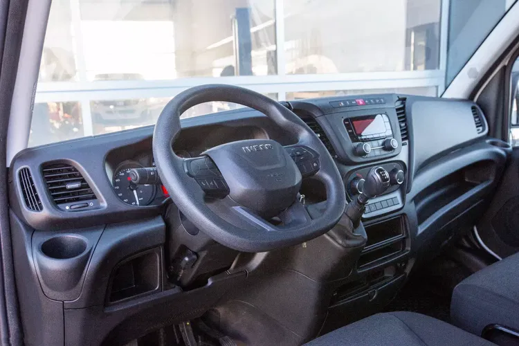 Iveco Daily L4H3 WYSOKI DACH 35S16 zdjęcie 8