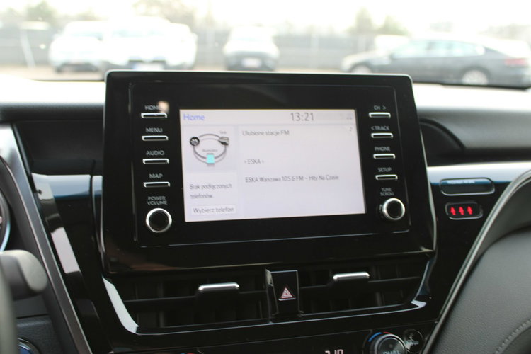 Toyota Camry 2.5 Hybrid e-CTV Comfort F-vat Kamera Gwarancja zdjęcie 22