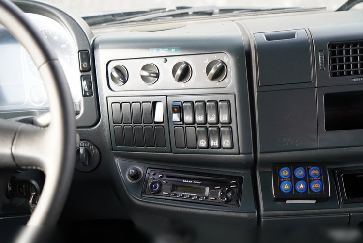 MAN TGA 18.360 / 4X4 / WYWROTKA 2 STRONNA / HYDROKLAPA / HYDROBURTA / CZOŁOWNICA / SPECJALNY / UAL  zdjęcie 37