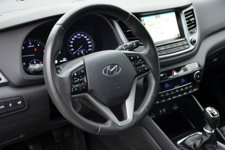 Hyundai Tucson 2.0CRDI 185KM Serwis Panorama Bi-xenon Navi Kamera Wentyle Grz.kiera zdjęcie 25