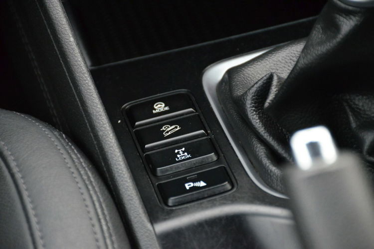 Hyundai Tucson 2.0CRDI 185KM Serwis Panorama Bi-xenon Navi Kamera Wentyle Grz.kiera zdjęcie 38